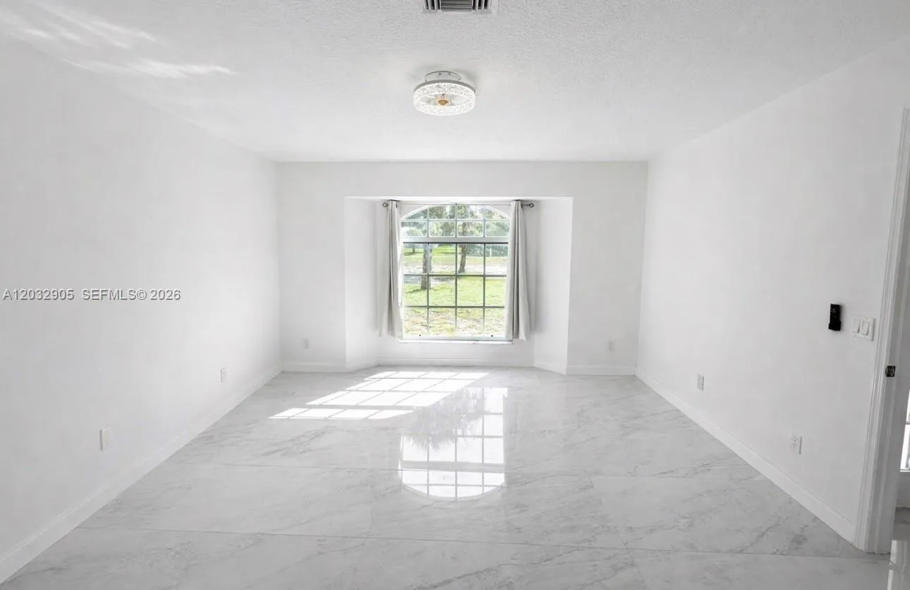 5513 Palmetto Dr, Fort Pierce FL 34982
