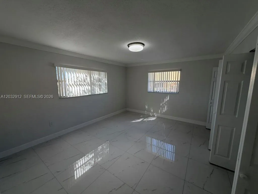 5150 W 12th Ave # 206, Hialeah FL 33012