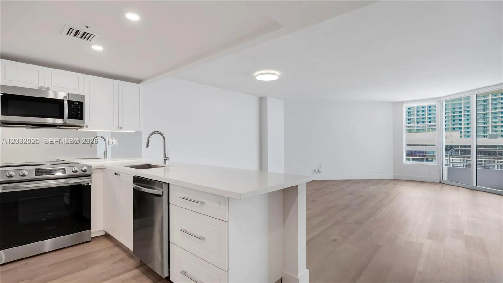 555 NE 34th St # 208, Miami FL 33137