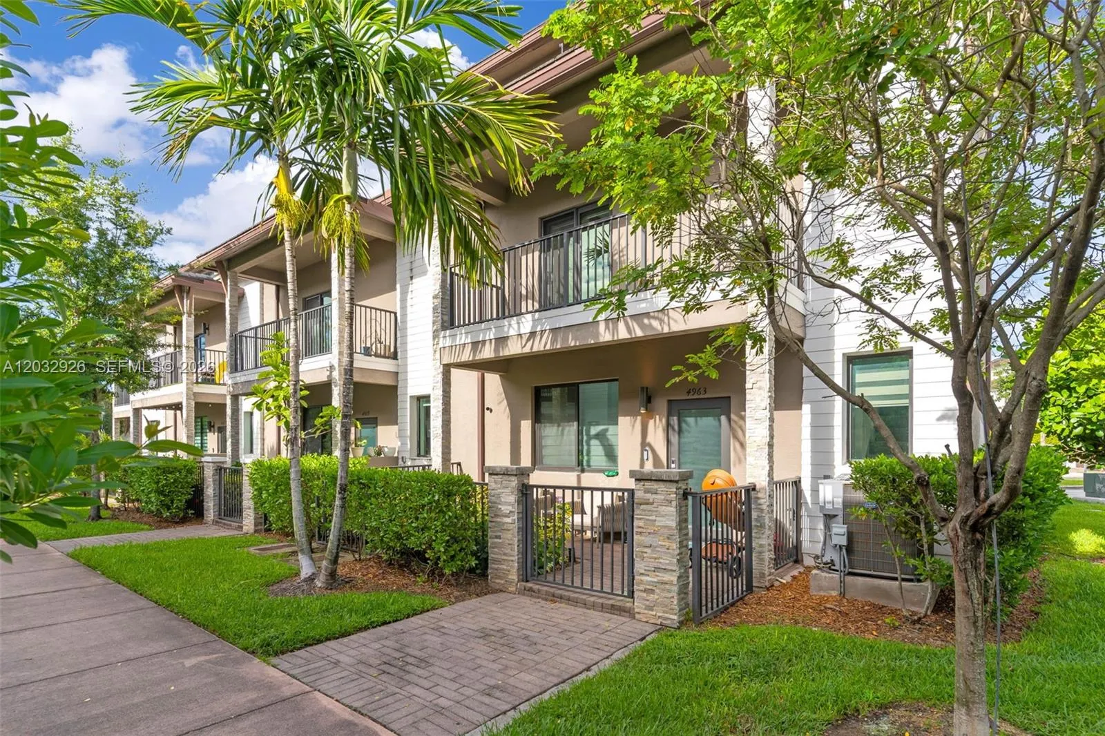 4963 NW 83rd Path # 4963, Doral FL 33166
