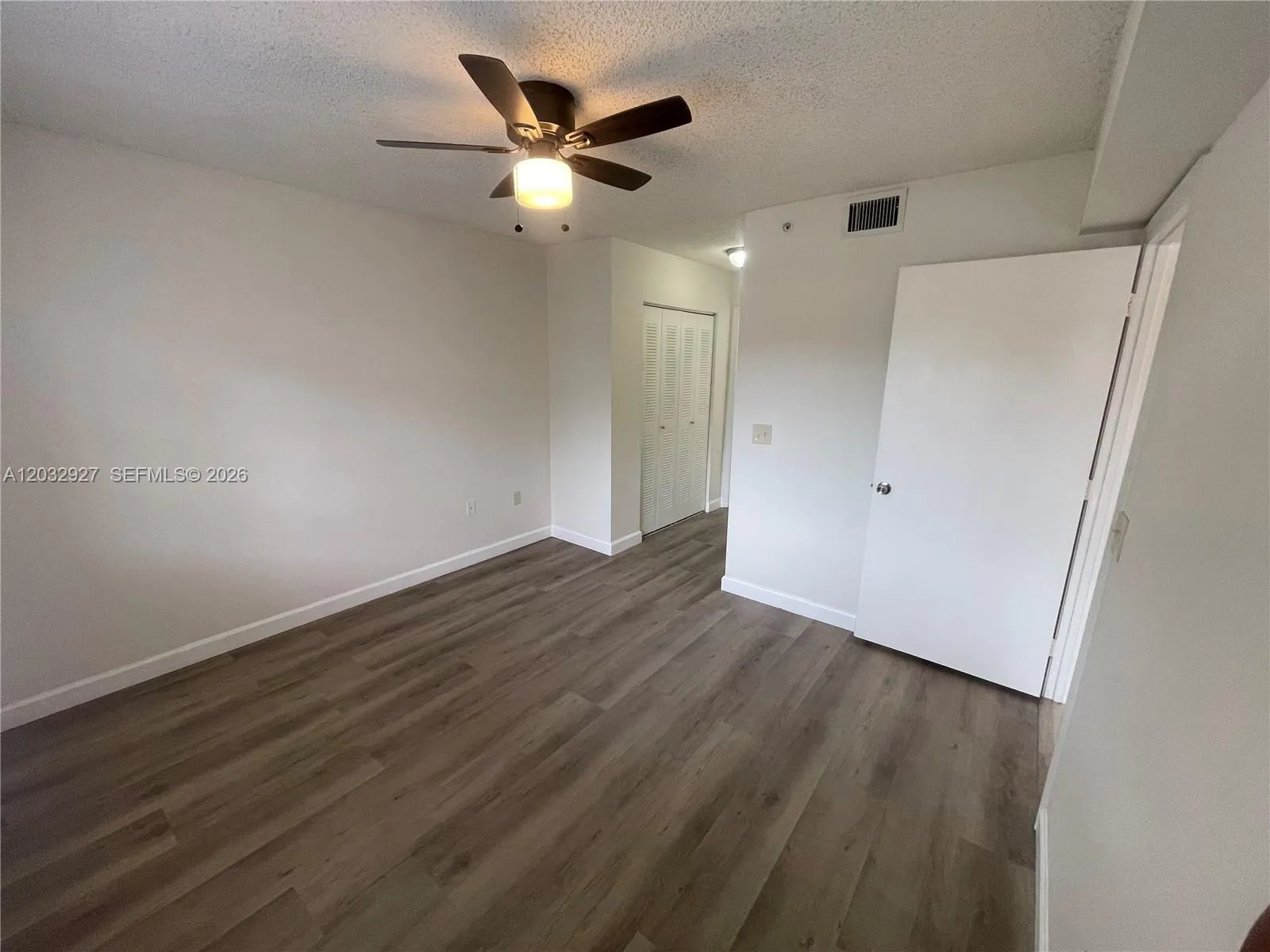 4155 N Haverhill Rd # 1402, West Palm Beach FL 33417