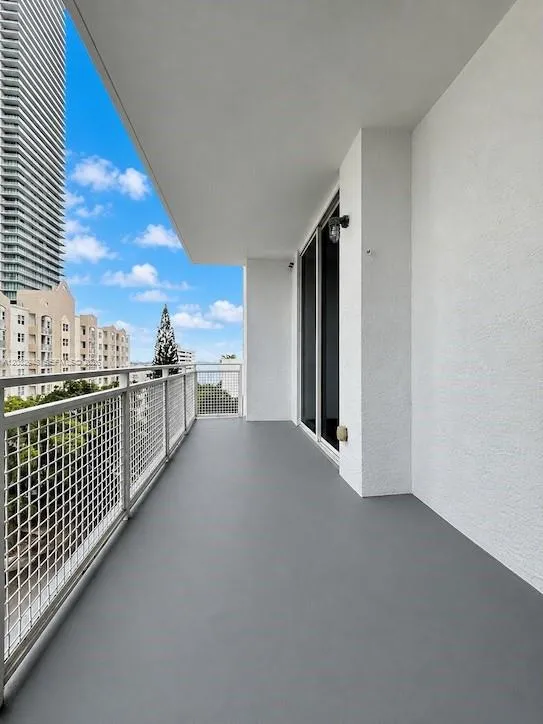 444 NE 30th St # 707, Miami FL 33137