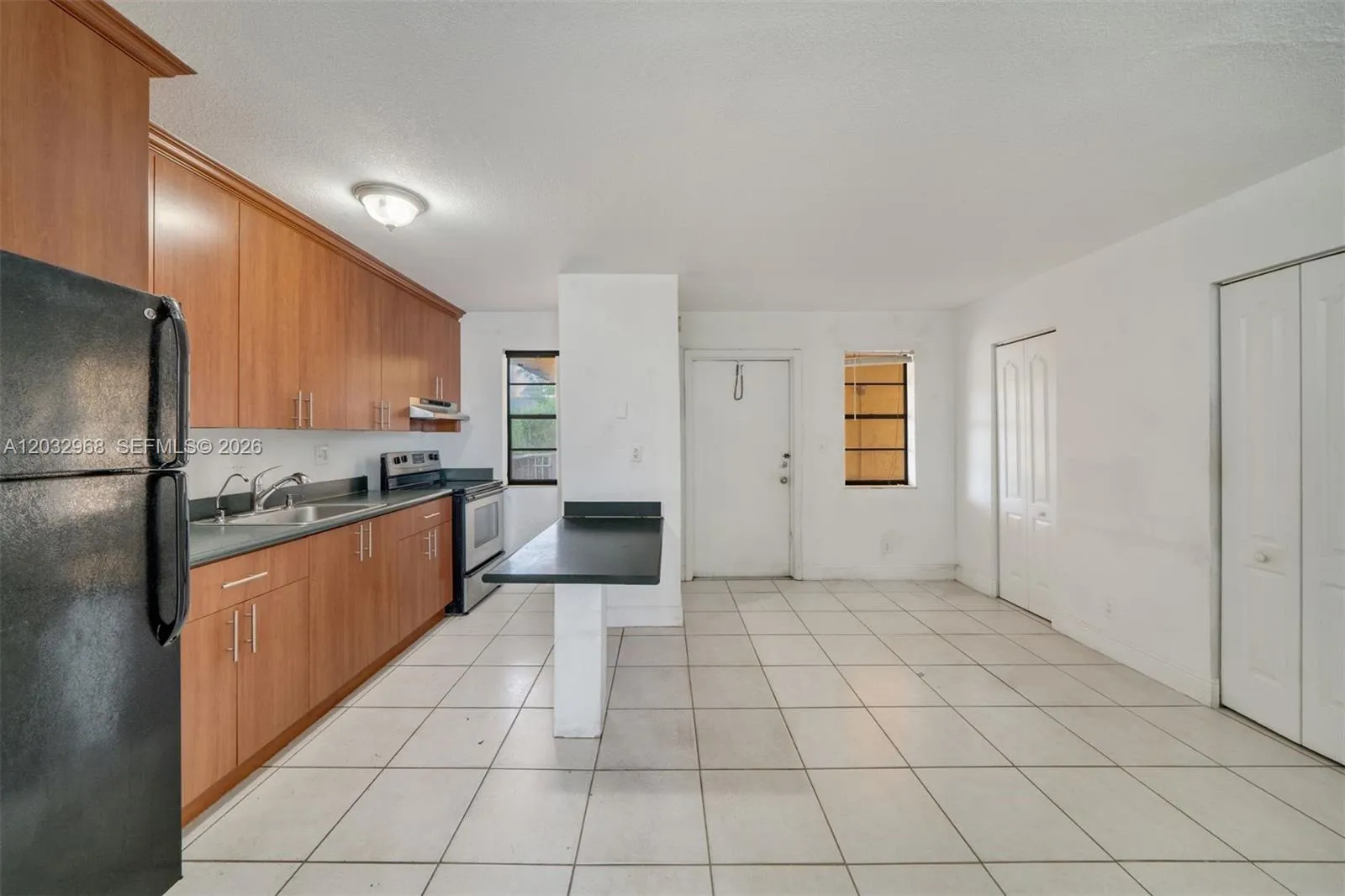 4081 N Dixie Hwy # 27, Oakland Park FL 33334