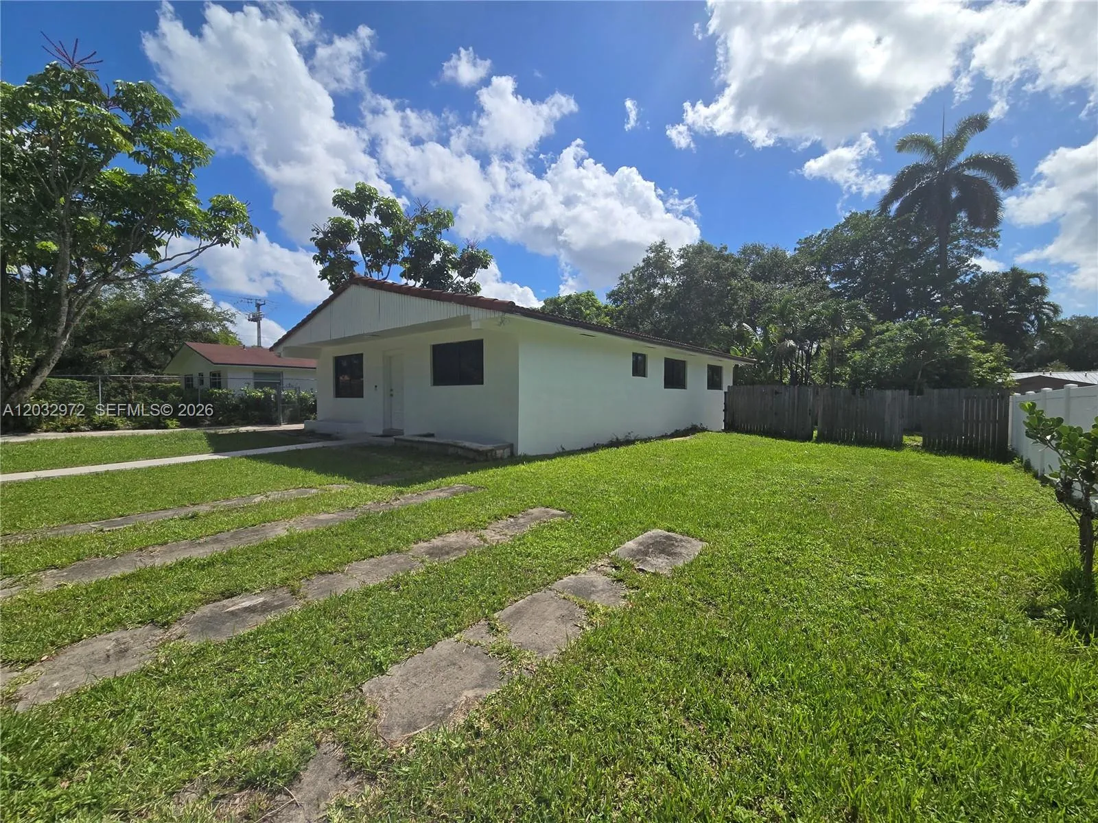 13100 NE 3rd Ct # 1, North Miami FL 33161