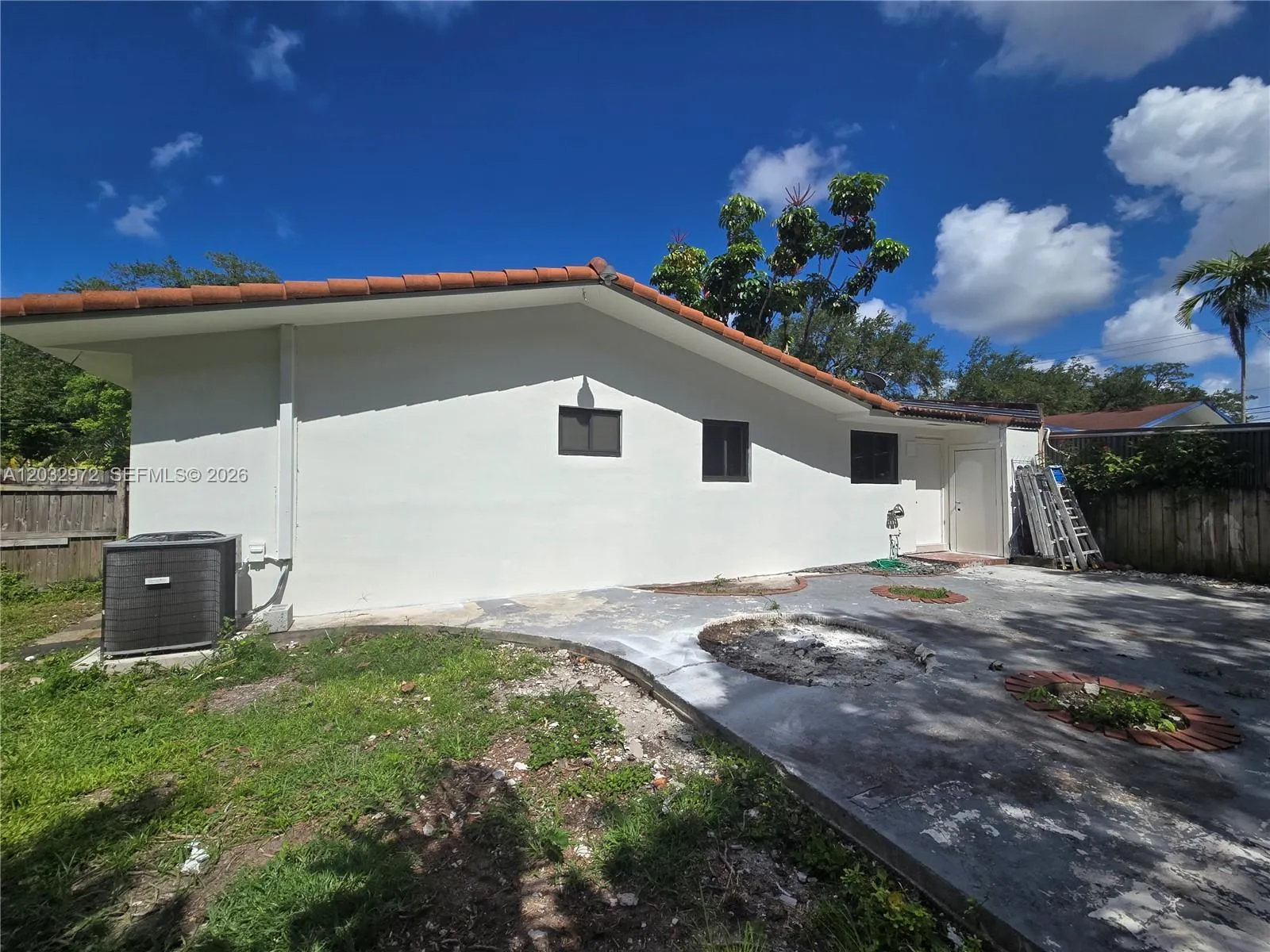 13100 NE 3rd Ct # 1, North Miami FL 33161