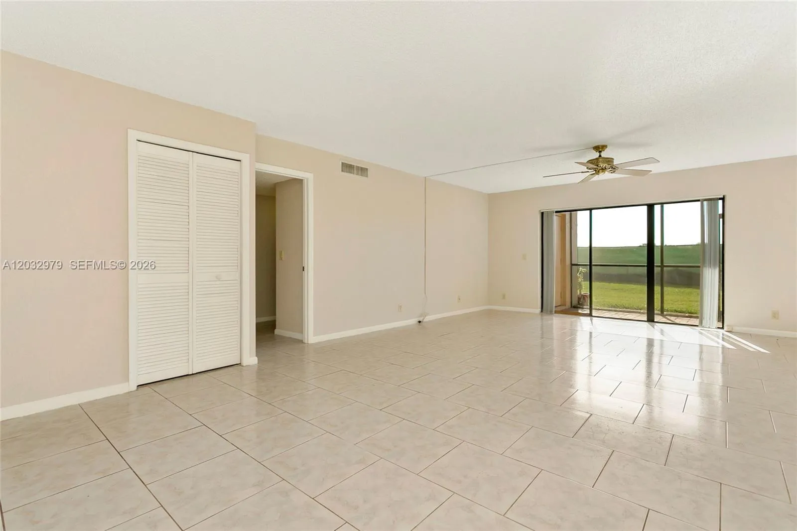 300 Racquet Club Rd # 104, Weston FL 33326