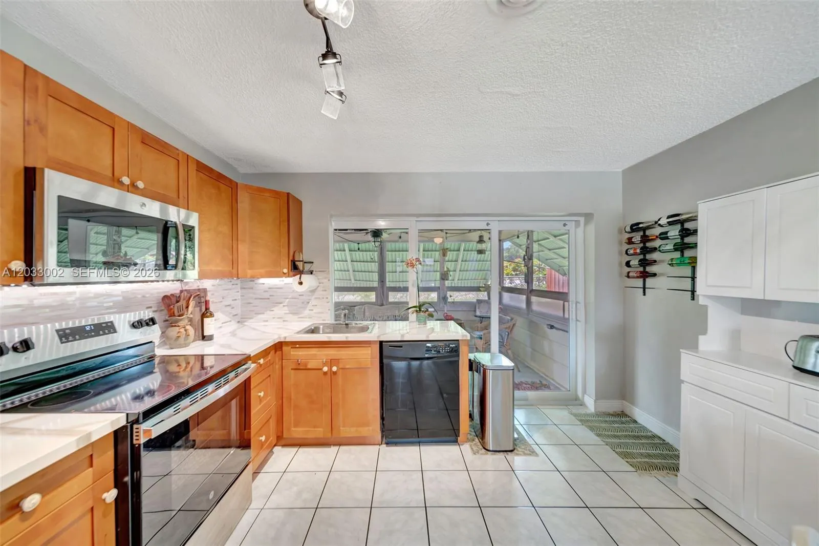2708 NW 51st Pl, Tamarac FL 33309
