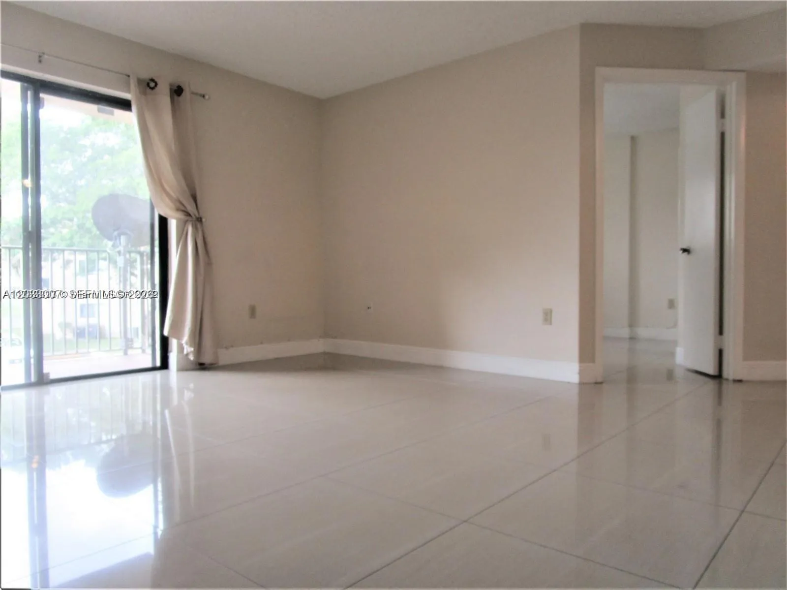 9491 S Palm Cir S # 205, Pembroke Pines FL 33025