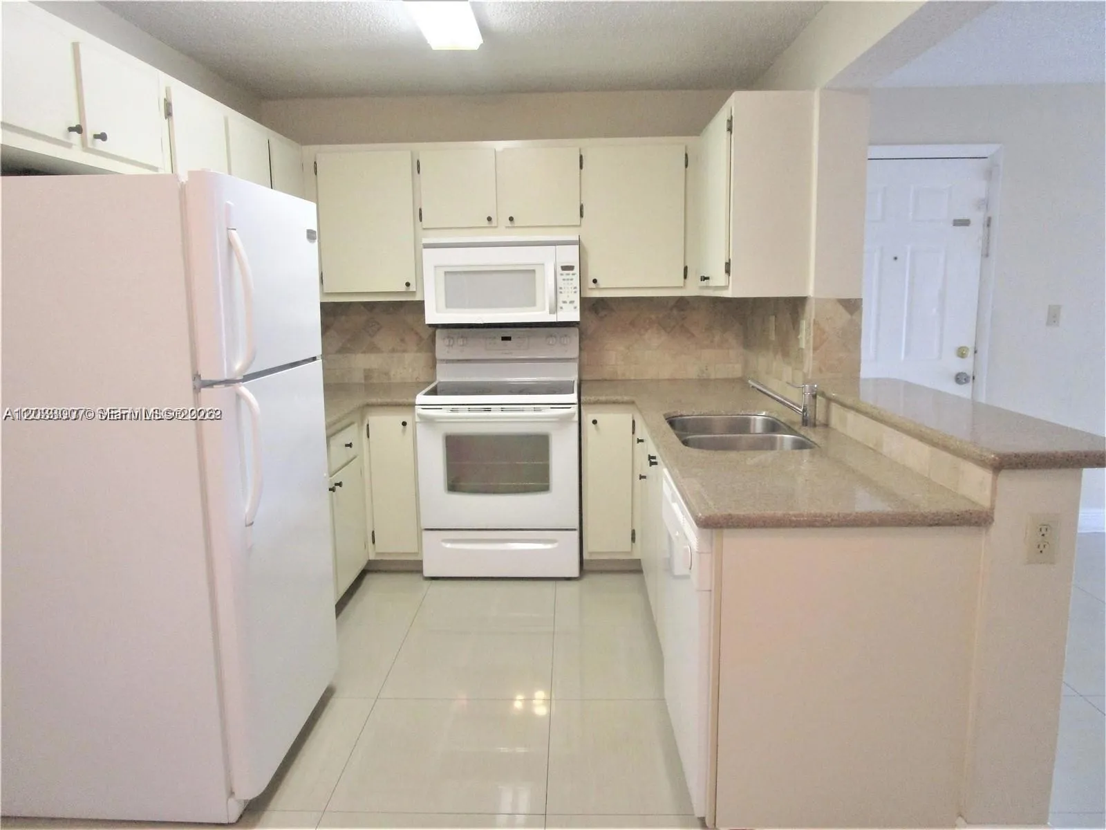 9491 S Palm Cir S # 205, Pembroke Pines FL 33025