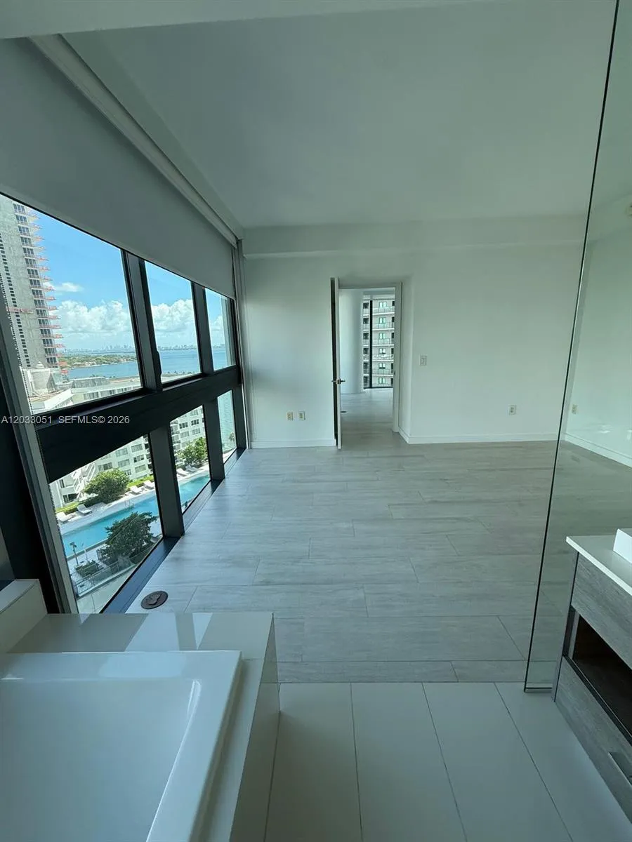 650 NE 32nd St # 1608, Miami FL 33137
