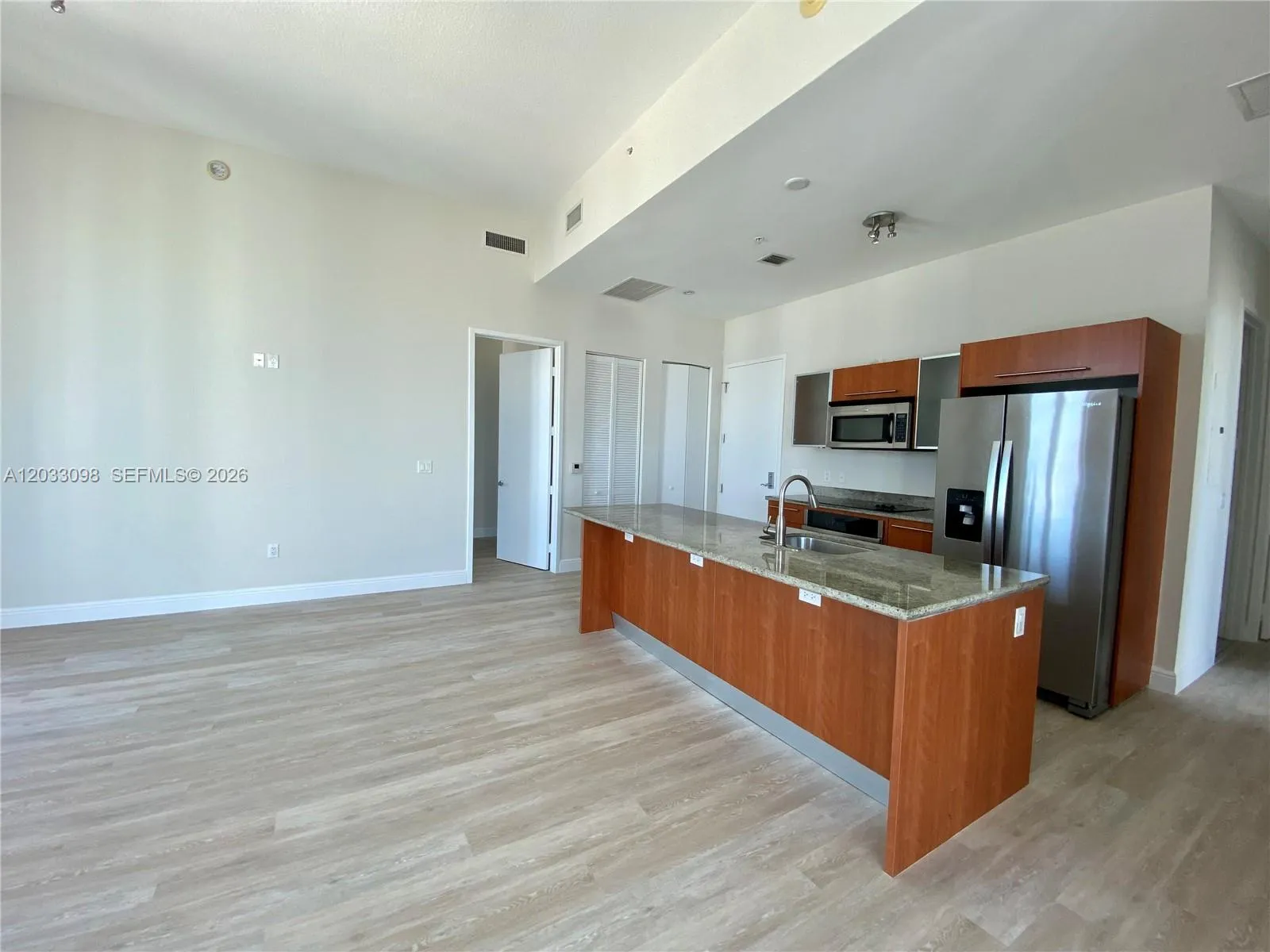 185 SW 7th St # 4311, Miami FL 33130
