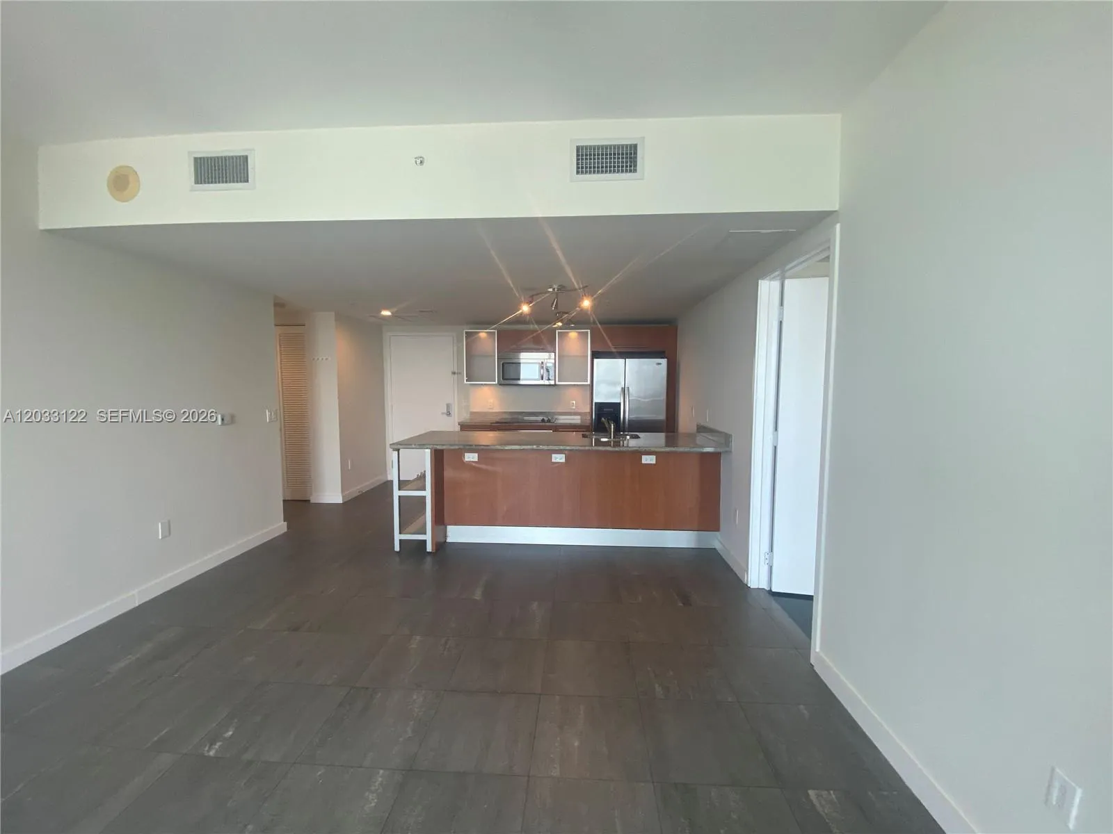 185 SW 7th St # 4206, Miami FL 33130